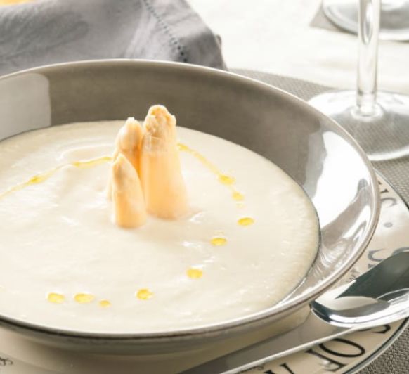 Como hacer gazpacho de espárragos blancoscon Thermomix®